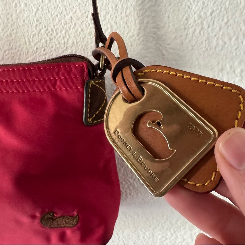 Dooney Bourke Red Nylon Leather Crossbody Bag Timeless Old Money Designer - Picture 3 of 16